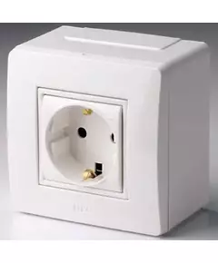 Коробка 1-м ОП PDD-N60 16А IP00 с заземл. с силовой роз. BRAVA 2мод. бел. DKC 10482