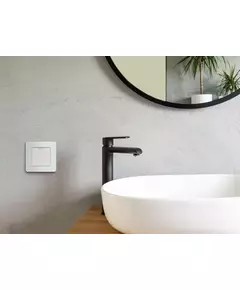 Розетка Inspiria 16А IP44 250В 2P+E защ. шторки с крышкой немецк. стандарт бел. Leg 673740