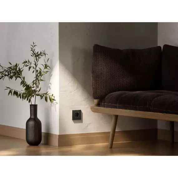 Розетка AtlasDesign Smart 16А L+N с заземл. защ. шторки Zigbee механизм карбон SE ATN001045Z, изображение 3