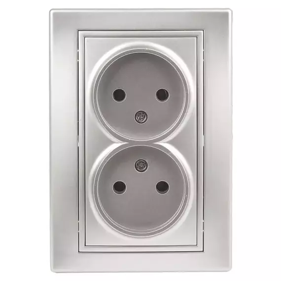 Розетка 2-м СП Plano 1-204-03 16А IP20 250В 2х2P алюм. Intro Б0030066