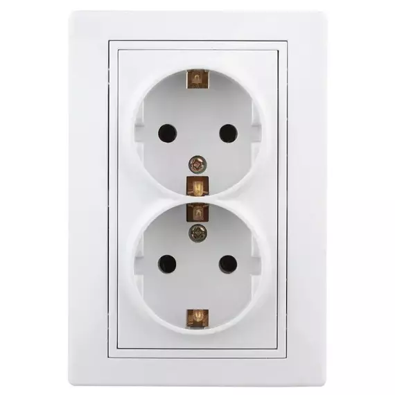 Розетка 2-м СП Plano 1Э-205-01 16А IP20 250В 2х2P+E Schuko без лапок бел. Intro Б0038830