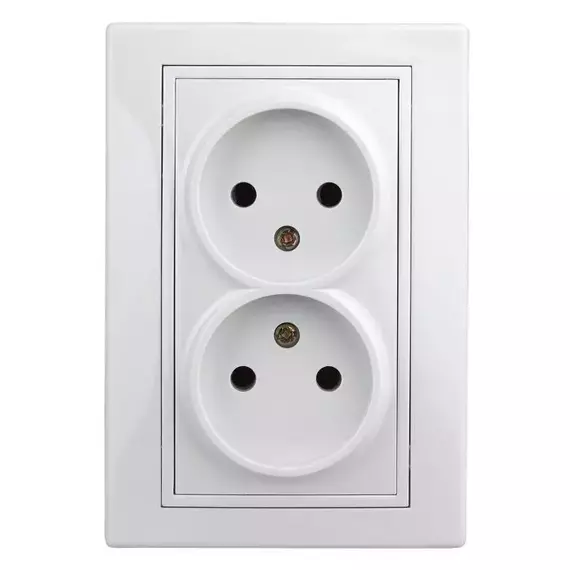 Розетка 2-м СП Plano 1-204-01 16А IP20 250В 2х2P бел. Intro Б0053904