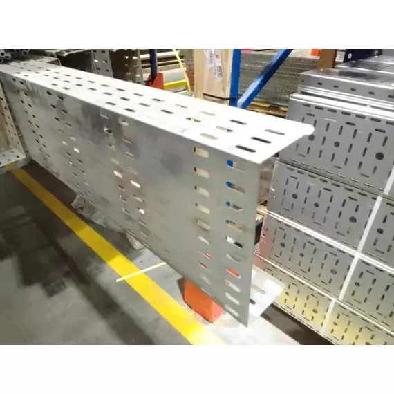 Лоток листовой перфорированный ЛЛПц250х100 L=3м S=1мм оцинк. ASD-electric EI-01.01.31.055, изображение 2